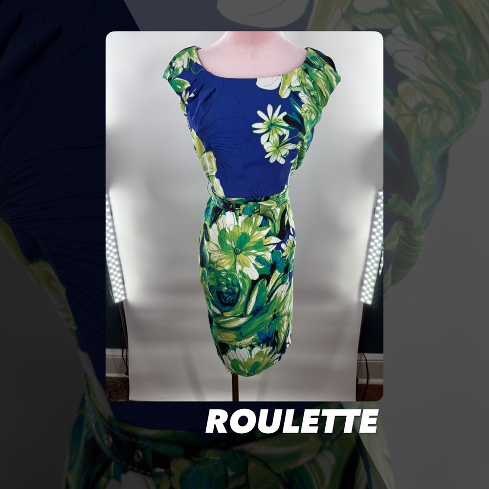 EUC Roulette Floral Sheath Dress